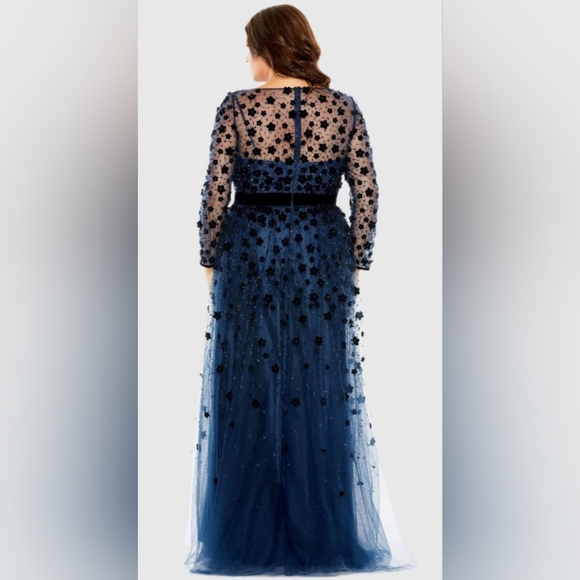 Mac Duggal Midnight Blue Long Sleeve Gown - Picture 3 of 4